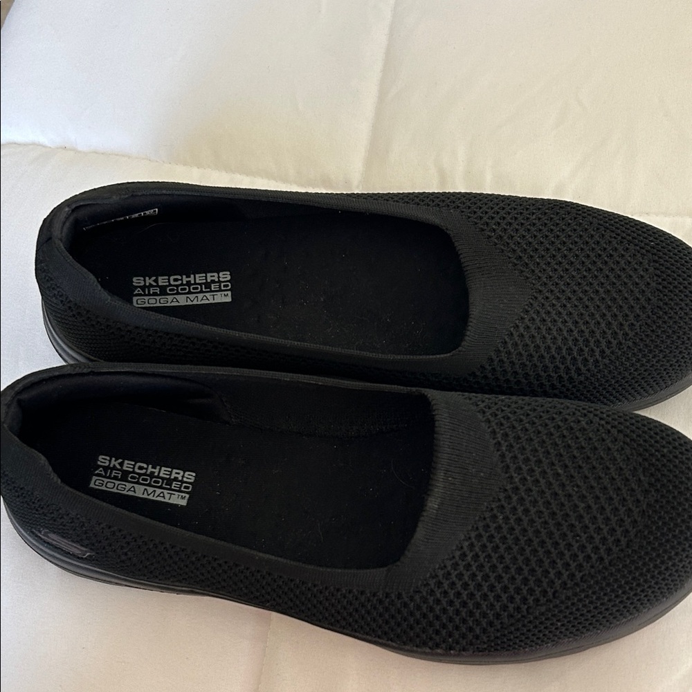 Skechers Women's Black Mesh Flats - Picture 6 of 6